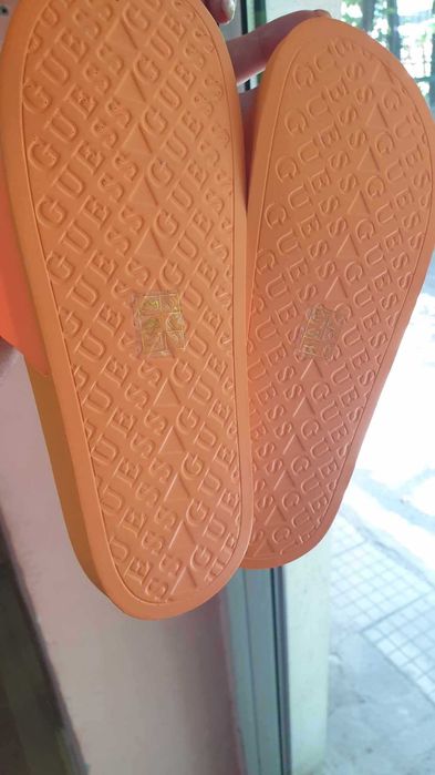 Дамски джапанки Guess