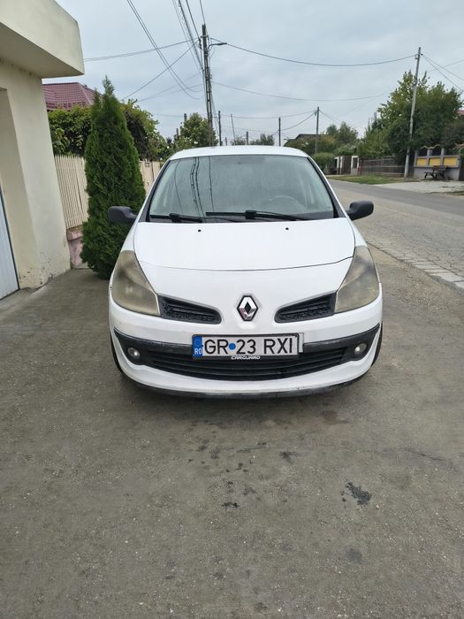 RENAULT Clio 2006 — imagine 1