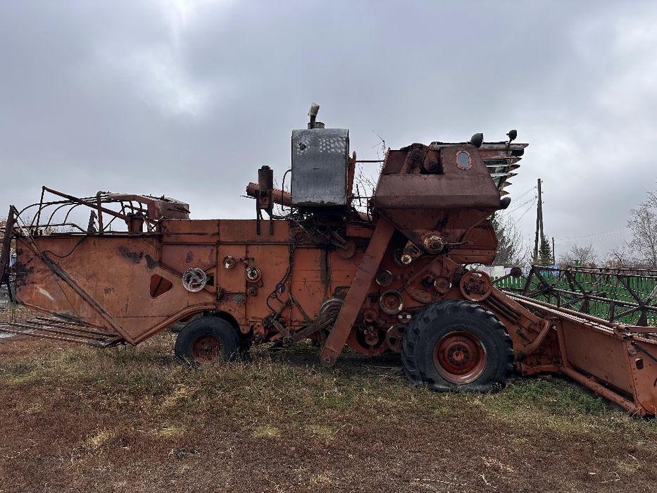 Продается Комбайн "Нива"