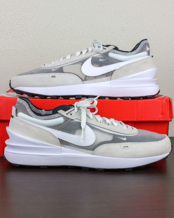 Продам кроссовки Nike Waffle one оригинальные