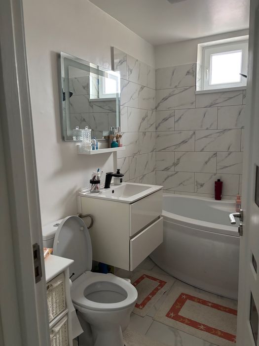 Vând apartament !