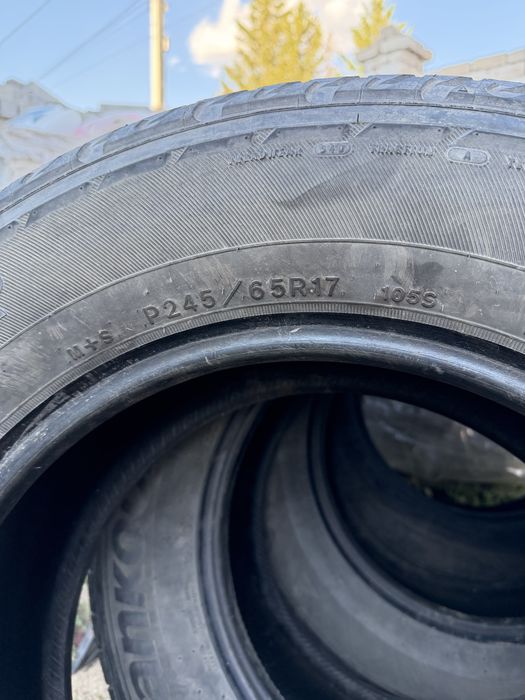 Продам шины 245/65R17