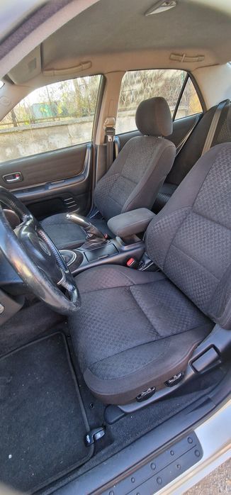 Lexus IS200 на части
