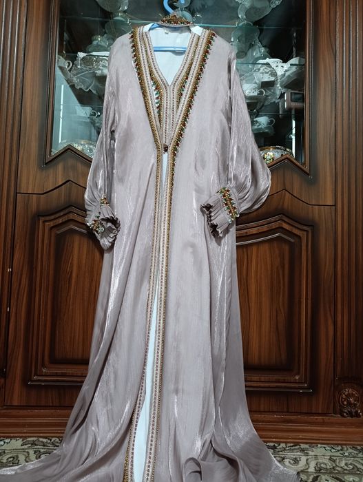 Dubay abaya juda chiroyli