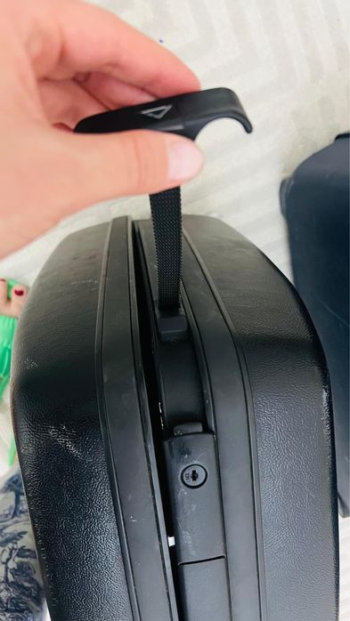 Два чемодана большой