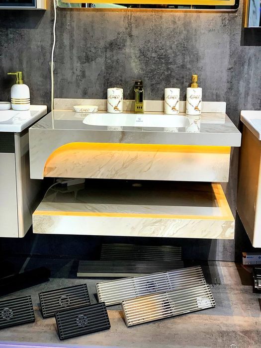 Osma va oyoqli mebellar hamom uchun