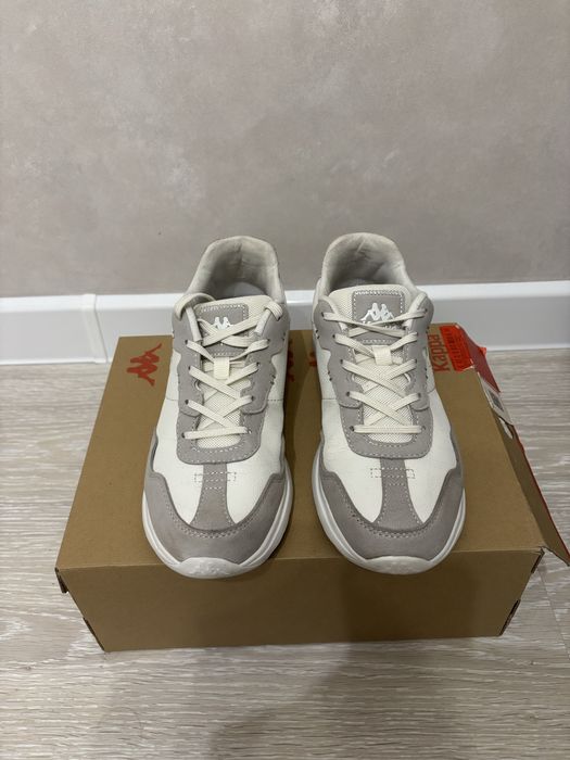 Продам кроссовки Kappa