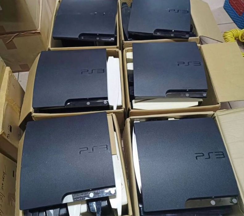 Playstation 3 SONY с годовым гарантии ! доставка по городу бесплатно