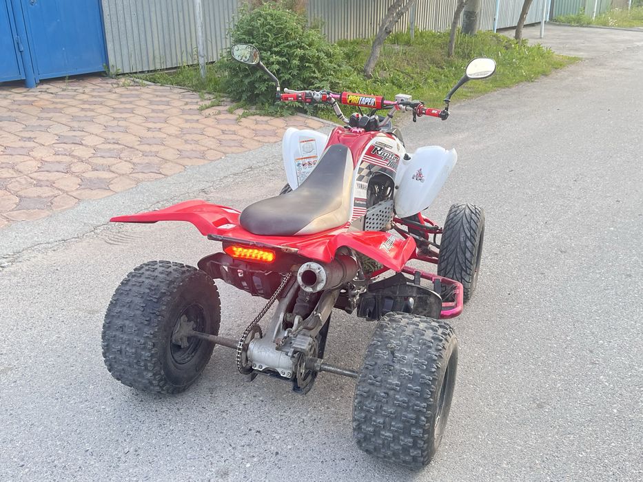 Yamaha raptor YFM700