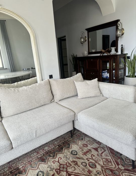 Продам диван в хорошем состоянии.