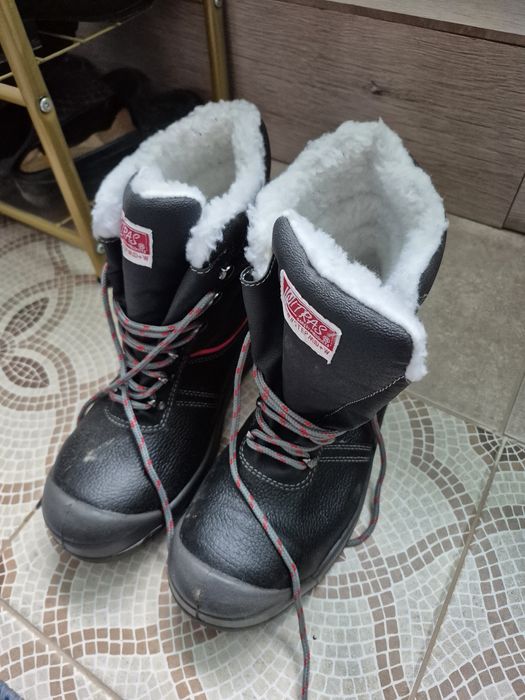 Спец ботинки новые 43 размер