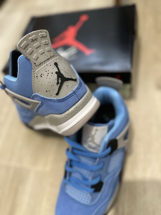 Adidasi jordan 4 blue