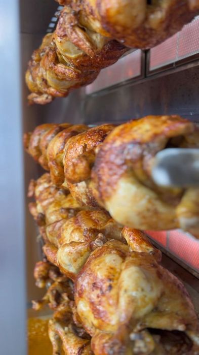 Rotisor profesional pe gaz ROLLER GRILL 30 Pui