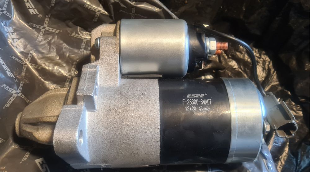 Продам стартер новый