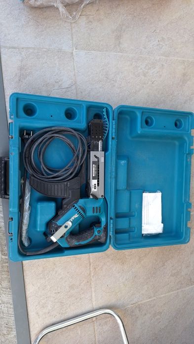 De vânzare masina de insurubat makita 6842