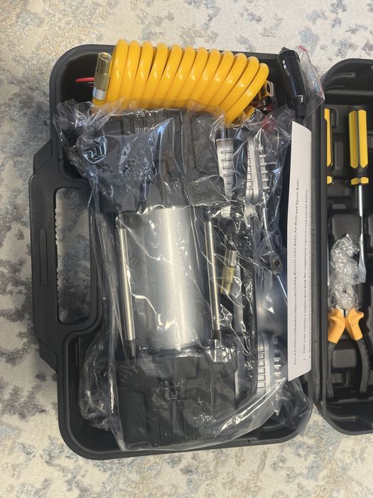 Автокомпрессор 12V Новый В наличии