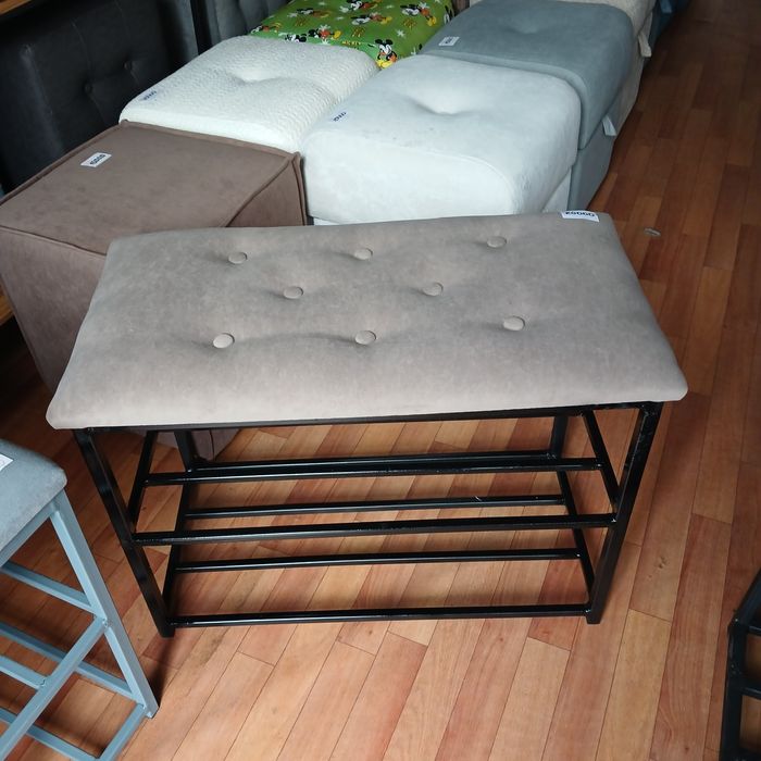 Продам обувница срочно!