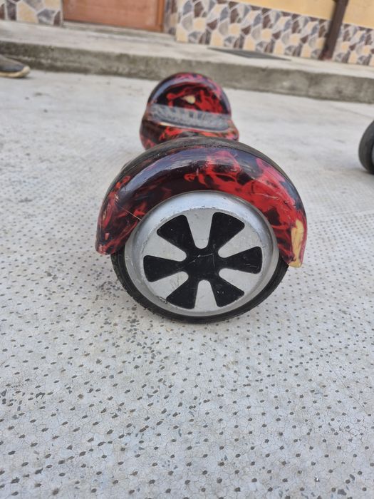 Vand 2 Hoverboard -uri la 400 lei
