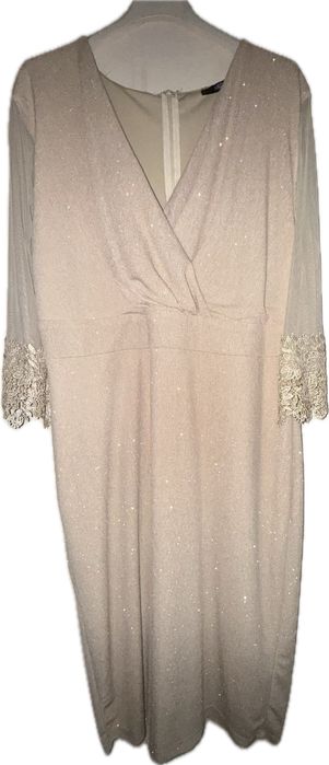 Дамска рокля за повод