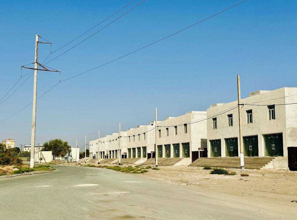 УРГАНЧ туманида 400 кв.м 2-этажли ТУРАР ЖОЙ сотилади.