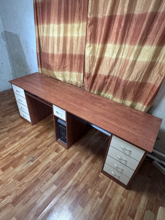 Стол письменный компьютерный