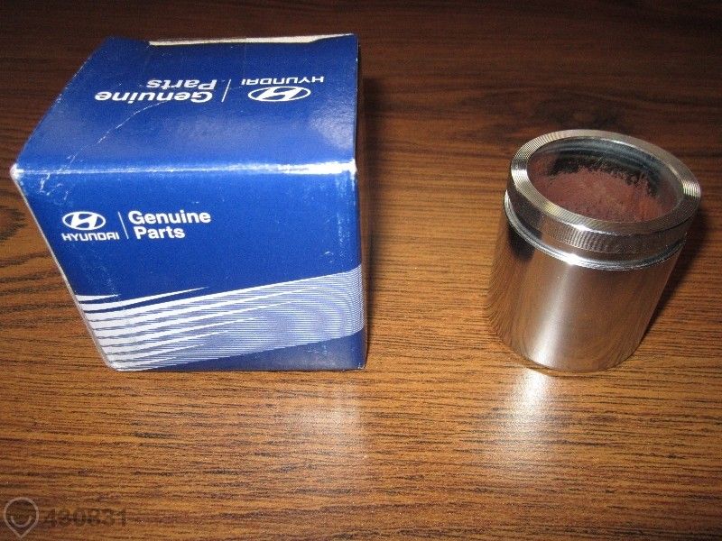 2 бр.чисто нови оригинални бутала за спирачен апарат за Hyundai Santa