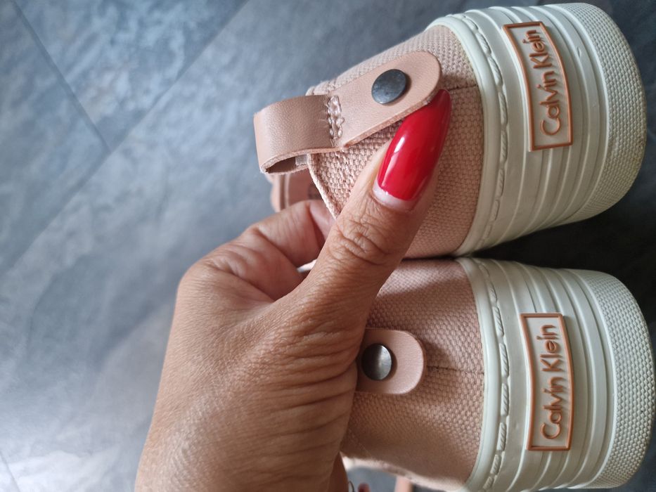 Сникърси Calvin Klein 35 номер