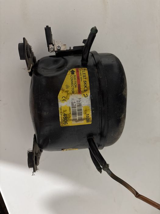 Продам нерабочий компрессор для холодильник