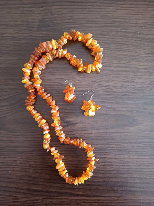 Кехлибарено колие с обеци