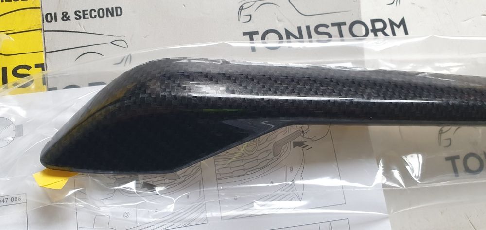 Ornamente carbon Opel Crossland X  pt grila radiatot Gm 39047088