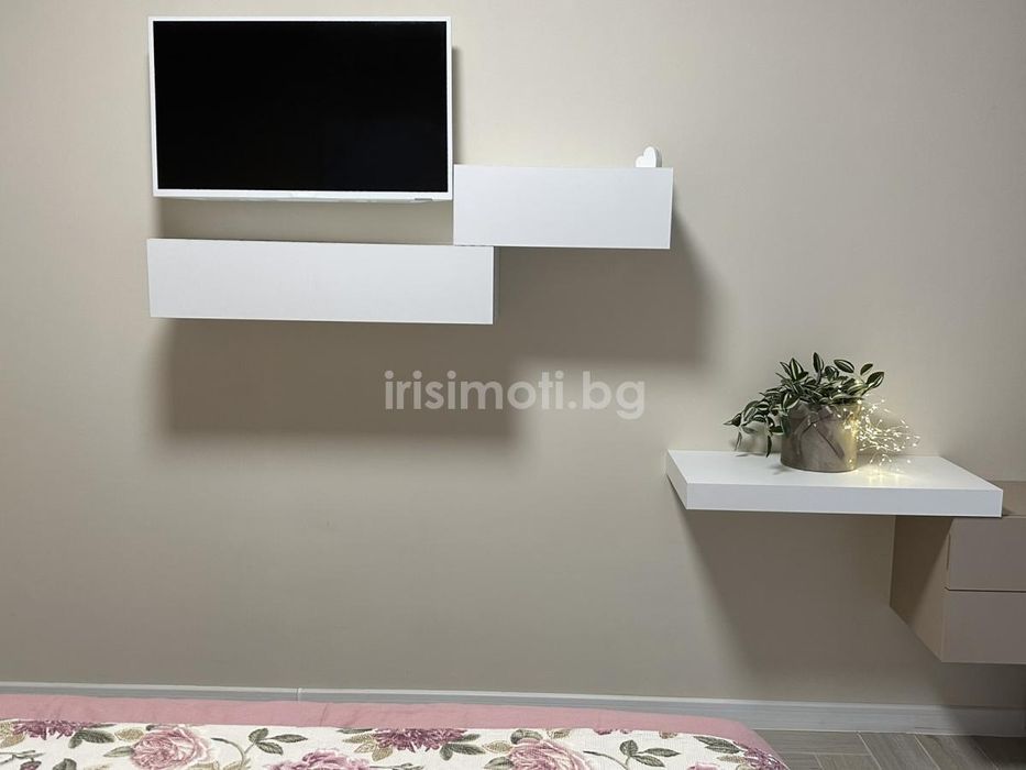 Под наем , €900, 70кв.м. в Хладилника