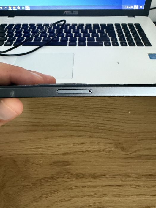 Tableta Lenovo Tab M11 . Display spart