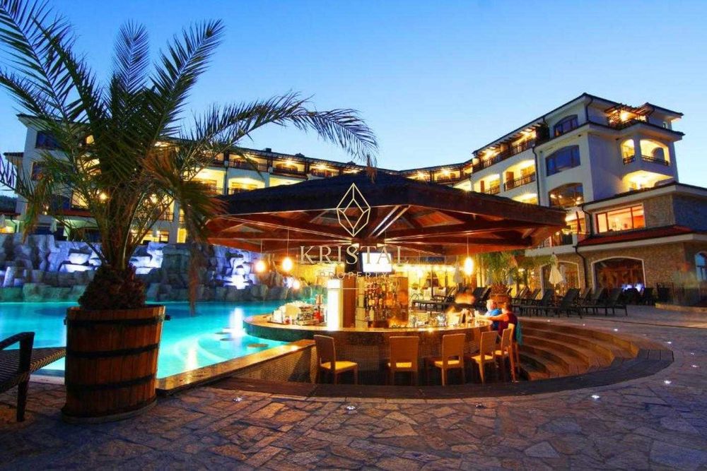 Продава се Двустаен апартамент в Ахелой - 81 кв.м за 717 €/кв.м - Снимка #11