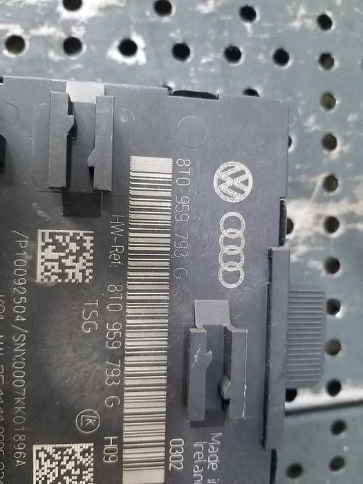 Modul usa stanga fata audi a4 b8 8k 8t0959793g