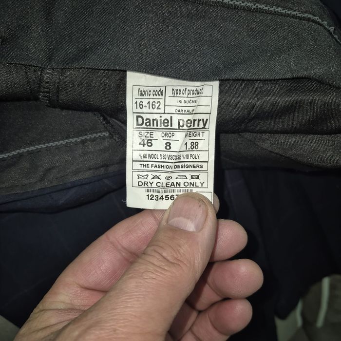 Школьный костюм б/у.