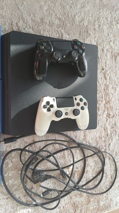 PlayStation 4 slim