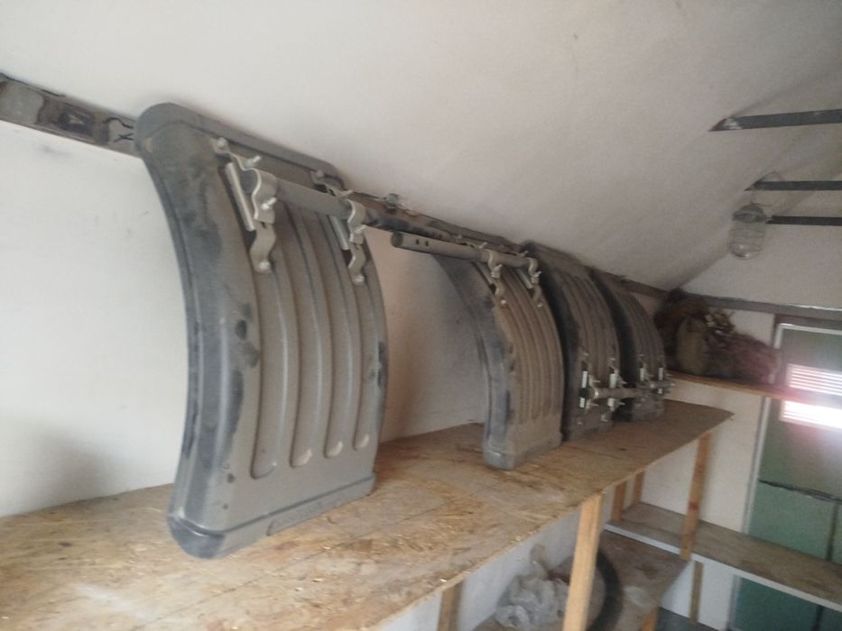 Продам комплект крыльев на прицеп