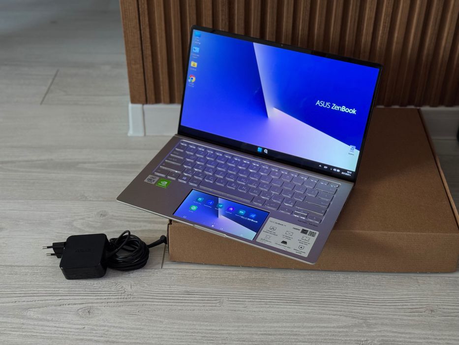 14.0 IPS /i5 10210U /MX250 /8GB /512GB /ScreenPad /ASUS ZenBook