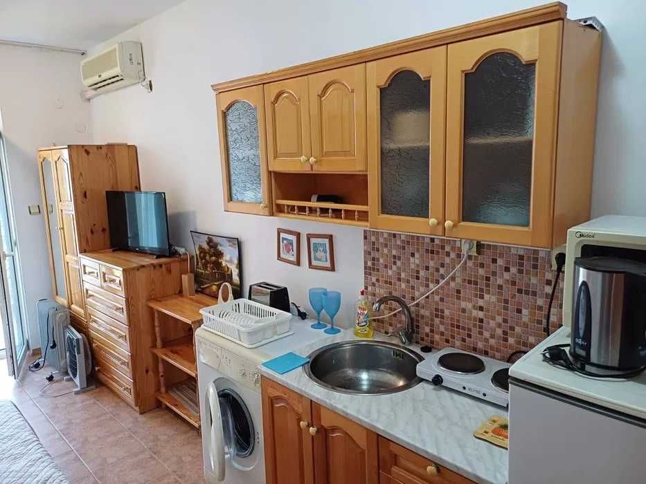 Дава се под наем Едностаен апартамент в к.к. Слънчев бряг - 30 кв.м за 125 € - Снимка #6