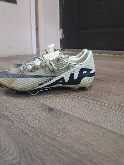 Бутонки за естествена й изкуствена трева номера 42,38,39