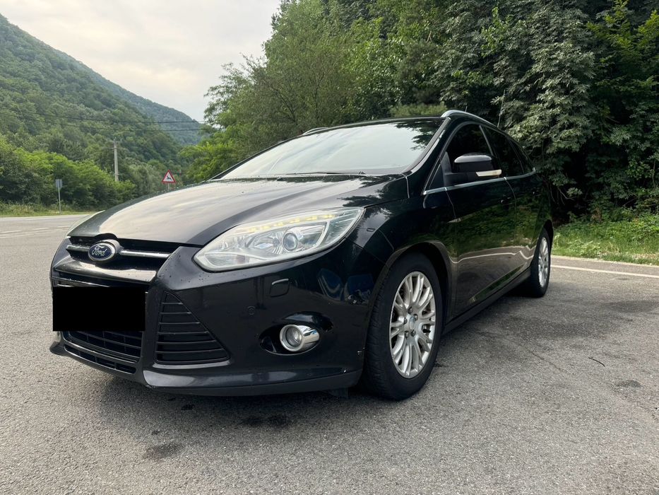 Ford Focus 2012 | 1.6 Diesel | Dotări de Top (Titanium/Full) | PARCARE AUTOMATĂ • XENON • DISTRONIC Aspecte Mecanice de Rezolvat – URGENT!