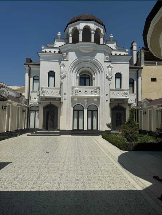 Сдается в аренду роскошный дом, вилла в престижном районе Луначарского