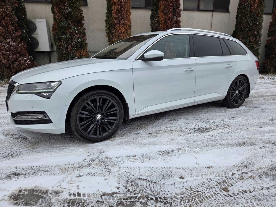 SKODA Superb 2022 — imagine 2