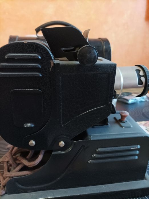 Апарат за прожектиране руски