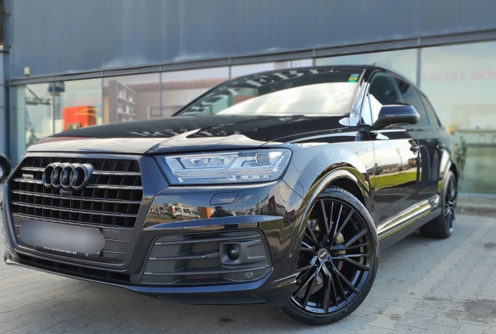 Audi Q7 HUD, Pano, Cam 360°, 22", Soft close, Aux.heat, Night vision, Bose
