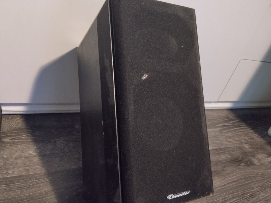 Много яки хай-фи тонколони тъндър 2х80 вата