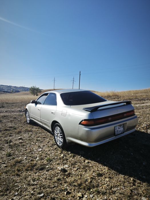 Toyota Mark II в хорошем состоянии.