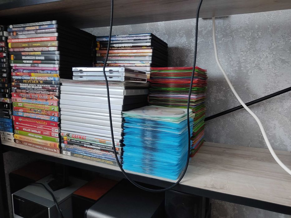 DVD диски. Фильмы. Сериалы. И прочие лобудень.