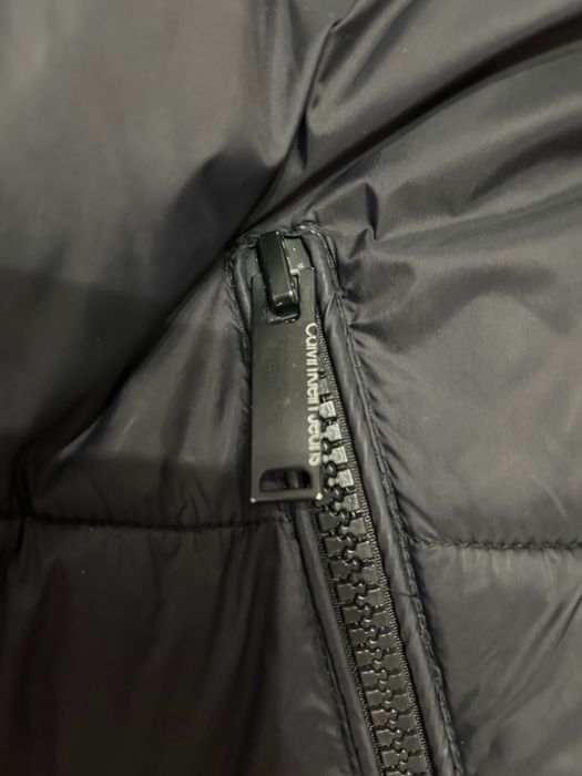 Продам куртку Calvin Klein