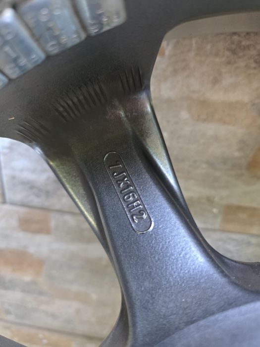 Продавам ОРИГИНАЛНИ Джанти OZ 16 цола 4x100,4x108 7J ET42
